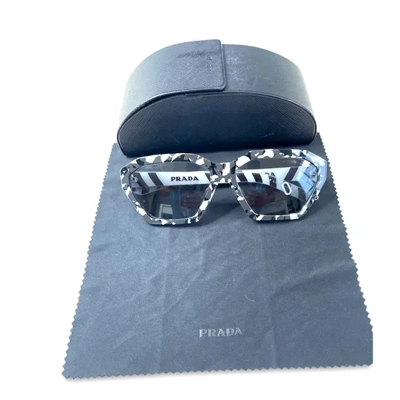 Authentic Prada Sunglasses - Picture 4 of 4